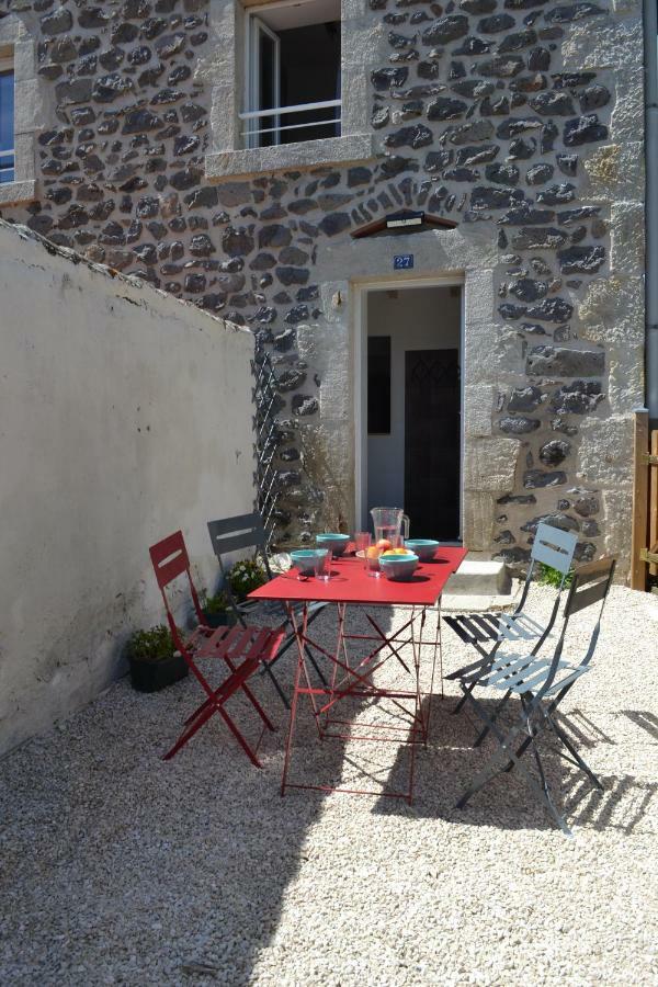 Gite Du Lavoir Le Puy-en-Velay Exterior foto